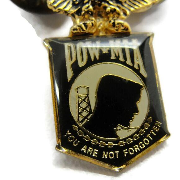 POW-MIA Lapel Pin Vintage Eagle "You Are Not Forgotten" - Picture 3 of 14